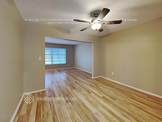 Photo - 7001 NW 11th Pl