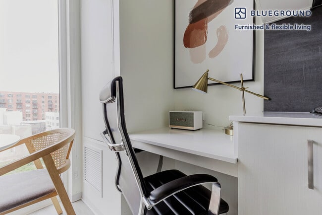 Photo - 343 W Schiller St Unit FL8-ID1088