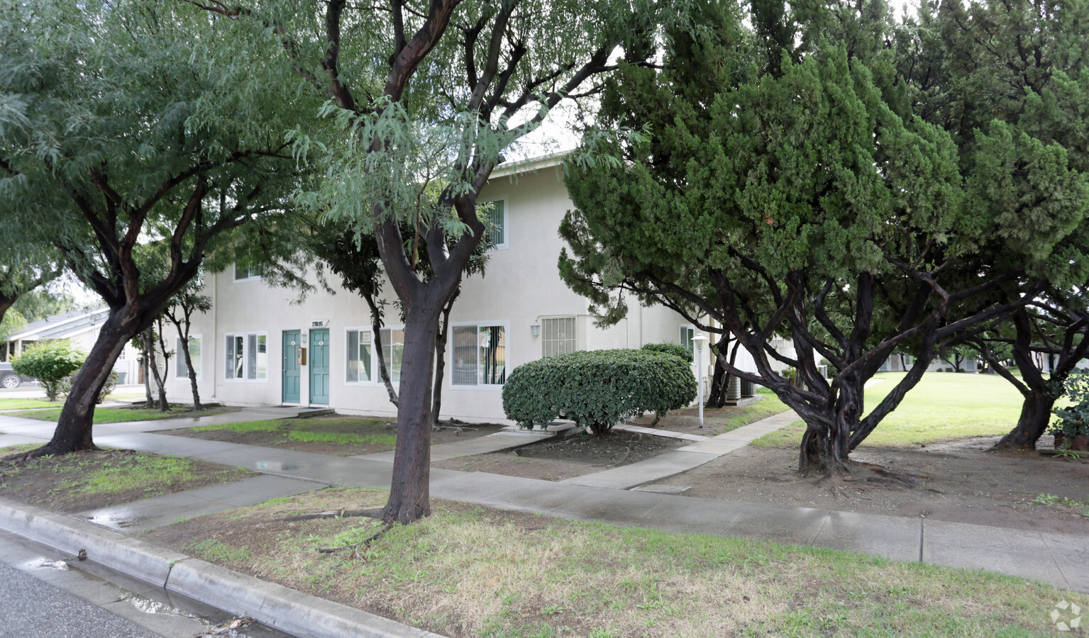 Fountain Village Apartments - Fountain Village Apartments