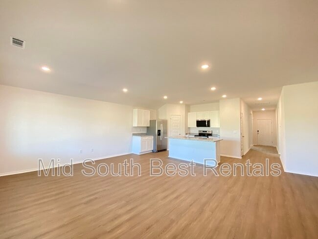 Photo - 36 Kelton Ln