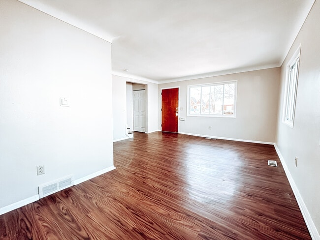 Photo - 3025 S Byrne Rd