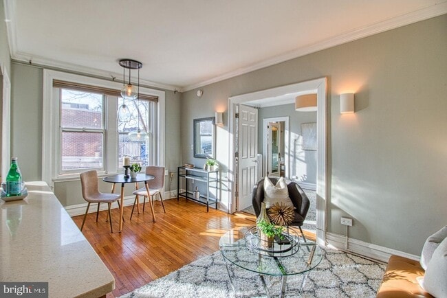 Photo - 2456 20th St NW Unidad 306