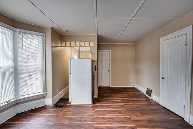 Photo - 426 N Lake St Unit 2