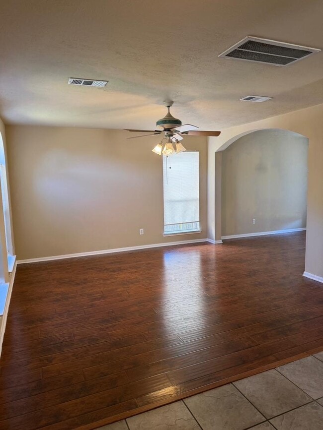 Photo - 4727 Serenity Trail