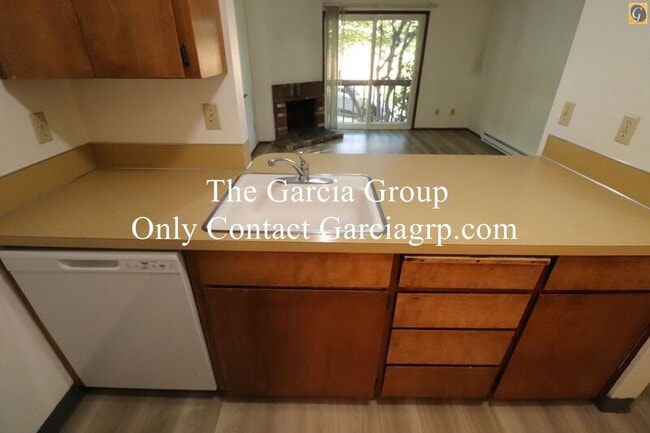 Photo - 3712 S Kelly Ave Unit # 8