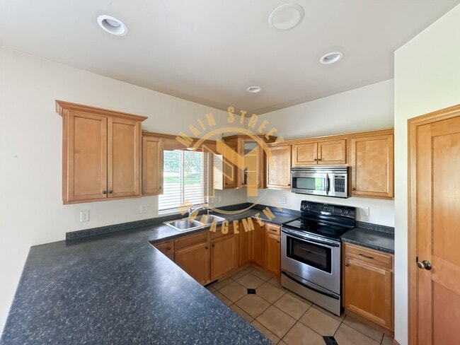 Photo - 2662 Cormier Rd Unit 2664