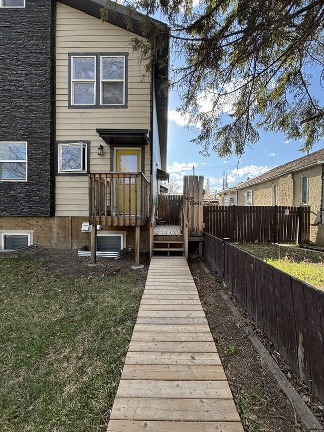 Building Photo - 6404-6119 119 Ave Unit 6404 - Bsmt