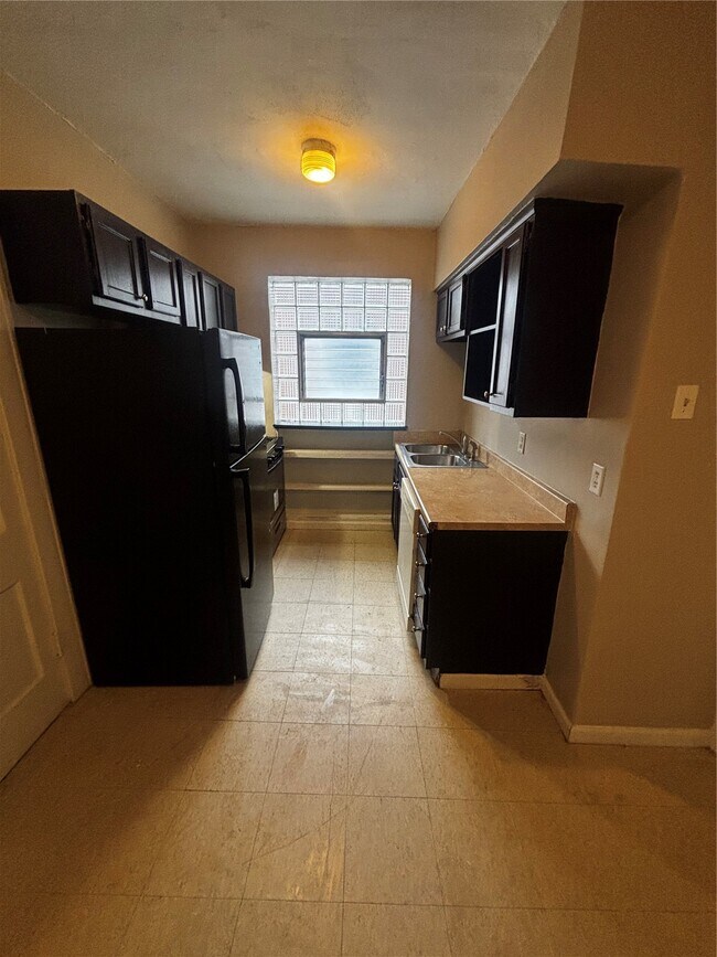 Photo - 5043 Alaska Ave Unidad D