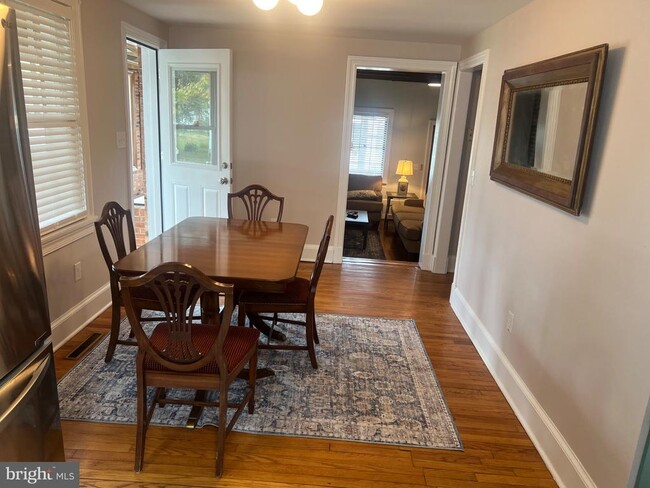 Photo - 6014 Riverview Dr