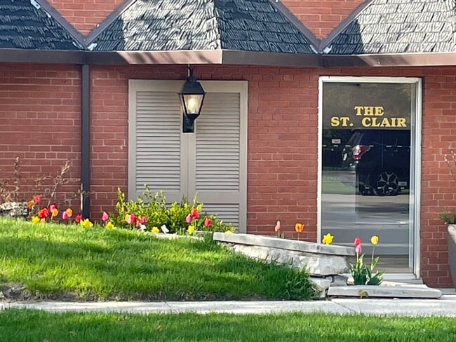 Saint Clair Apartments