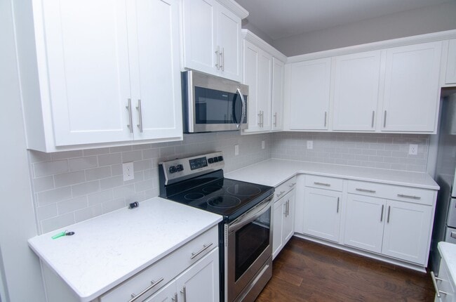 Photo - Stunning Condo with Garage space