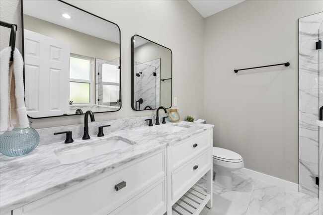 Photo - 3907 Simonds St