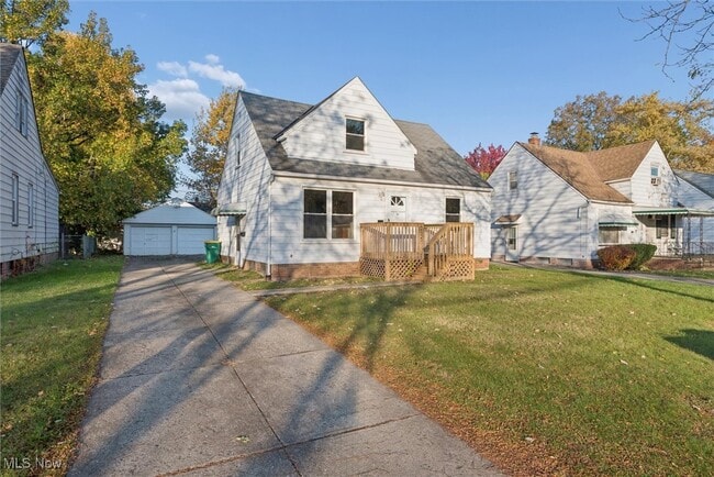 Building Photo - 5732 E 141st St