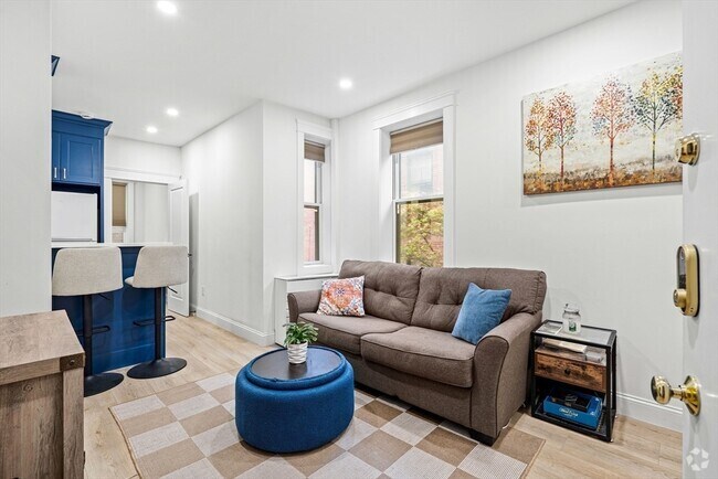 Building Photo - 31 Irving St Unit 4 Rental