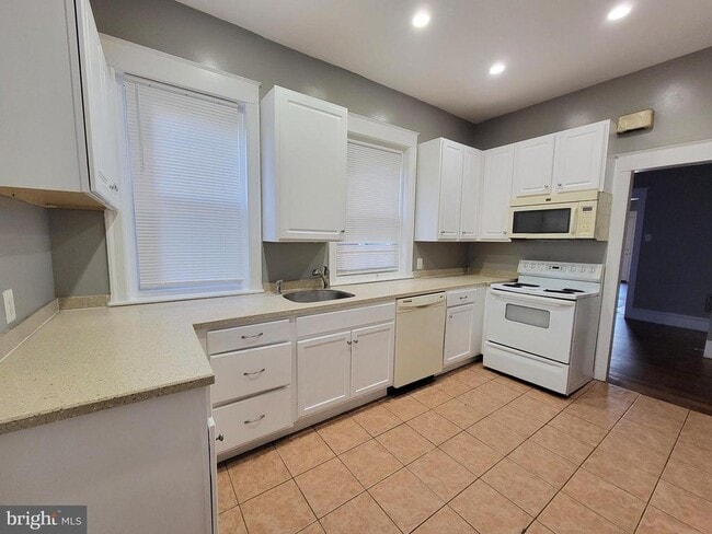 Photo - 4554 N Smedley St