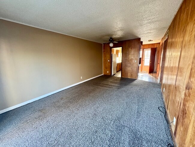 Photo - Oak Crest Apartments Unit 4