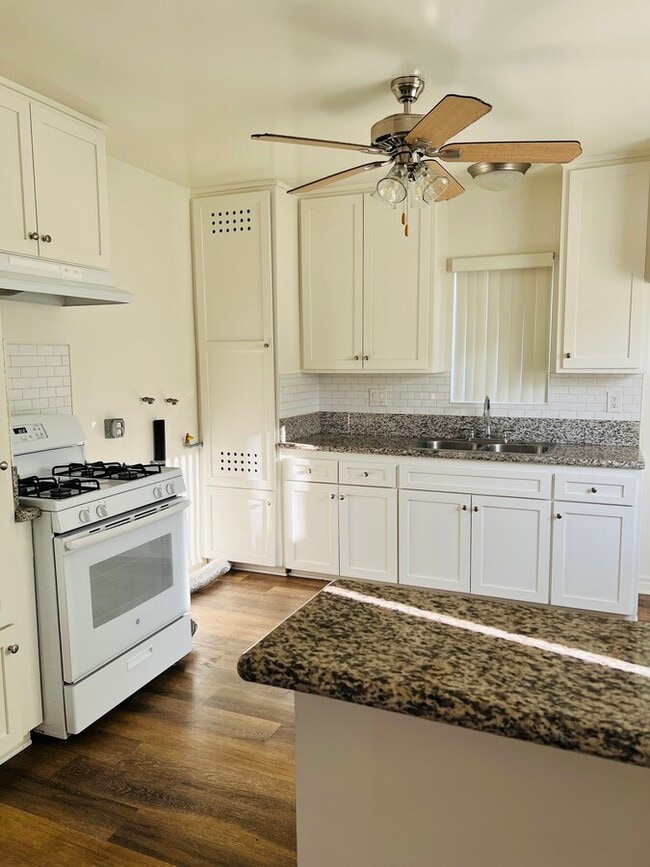 Photo - Montclair Apartments