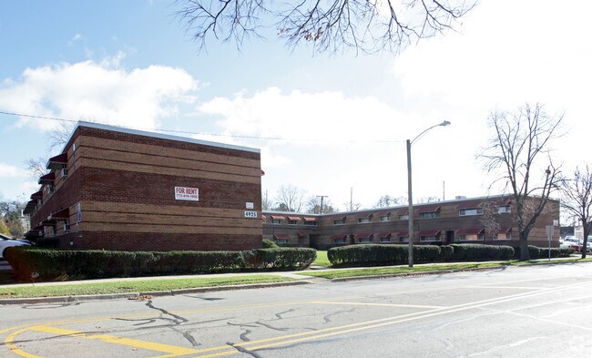 4925 Fairview Ave - 4925 Fairview Ave