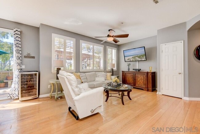 3755 Jetty Pt