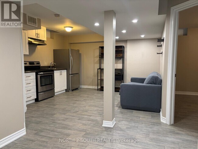 Photo - 23 Vanwood Crescent