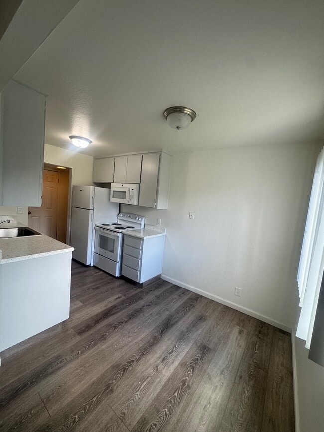 Madera West Apartments