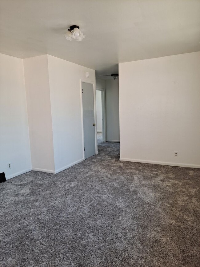 Photo - ALL PROSPECTIVE TENANTS MUST SUBMIT A $58 ...