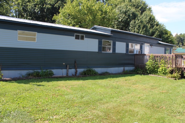 Building Photo - 208 Mountain View Dr Rental
