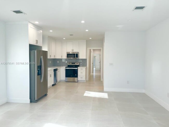 6331 SW 23rd St Unit 0