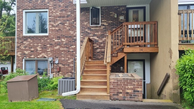 14 Dutton Place Way