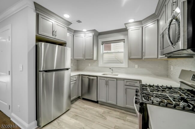 Photo - 146 N 15th St Unit 2