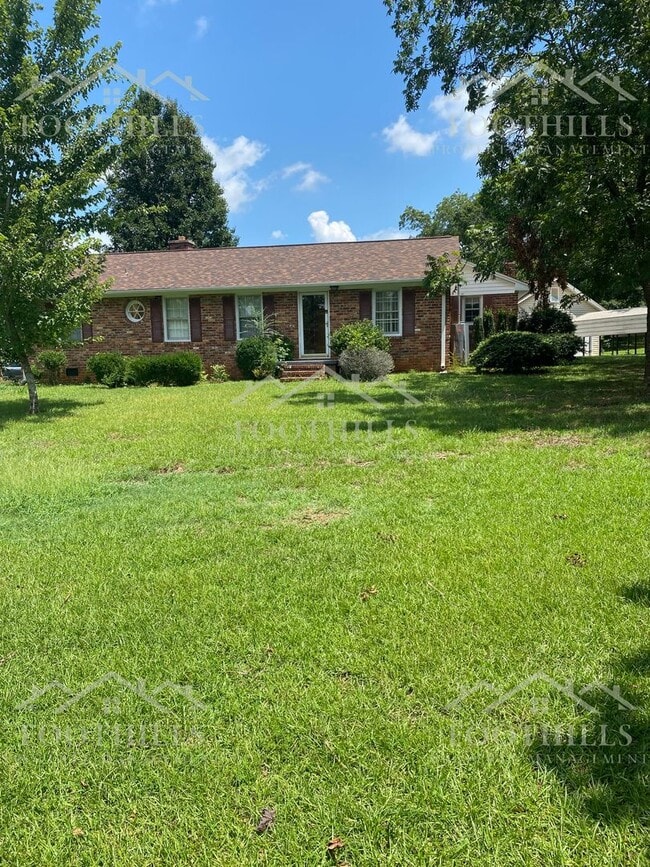Building Photo - 209 Brentwood Cir Rental