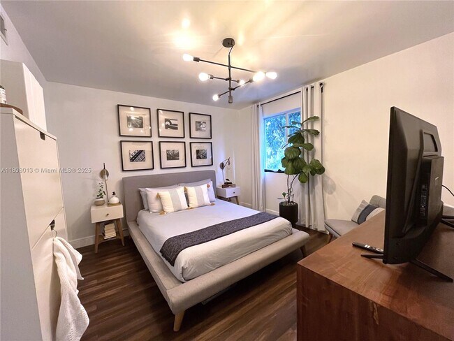 Photo - 540 NW 7th St Unit 28