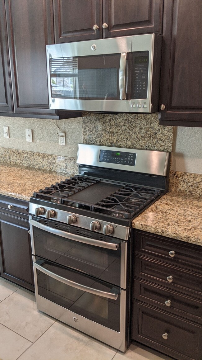 Photo - 6011 Terra Ln