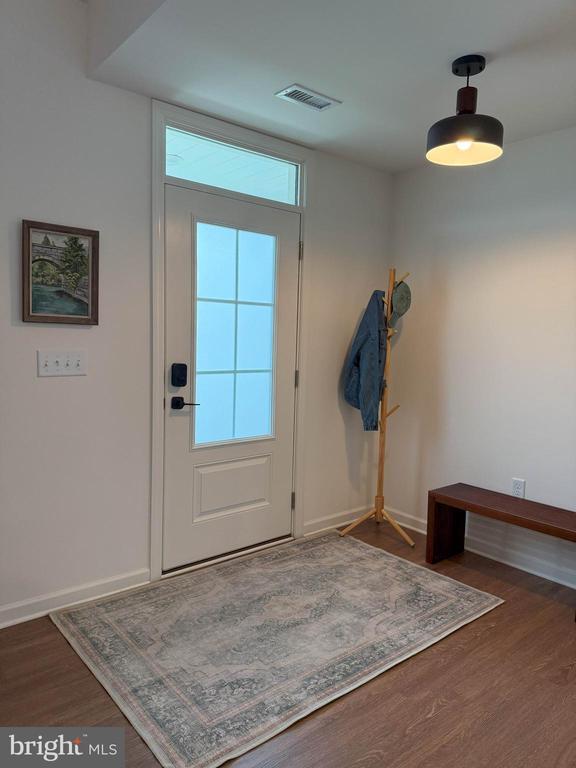 Building Photo - 2472 Artesian Wy Rental