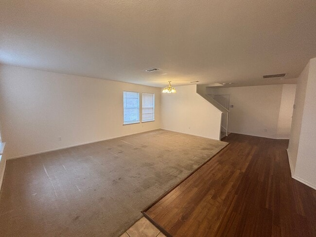 Photo - 1327 Falcon Hollow Ln