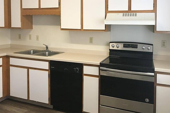 Photo - PARKSIDE TOWNHOMES OF REDWOOD FALLS