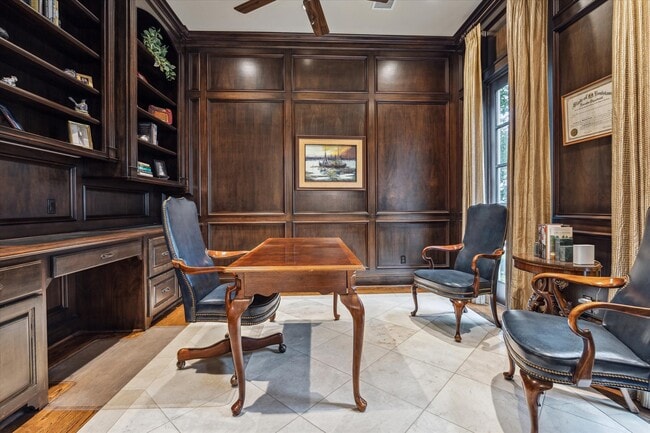 Photo - 3108 University Blvd