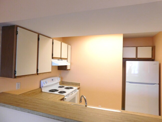 Photo - 876 London Green Way