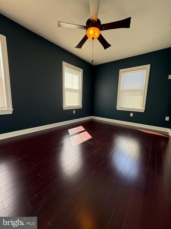 Photo - 21 #APT B Ave