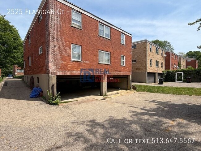 Building Photo - 2525 Flanigan Ct Unit 2
