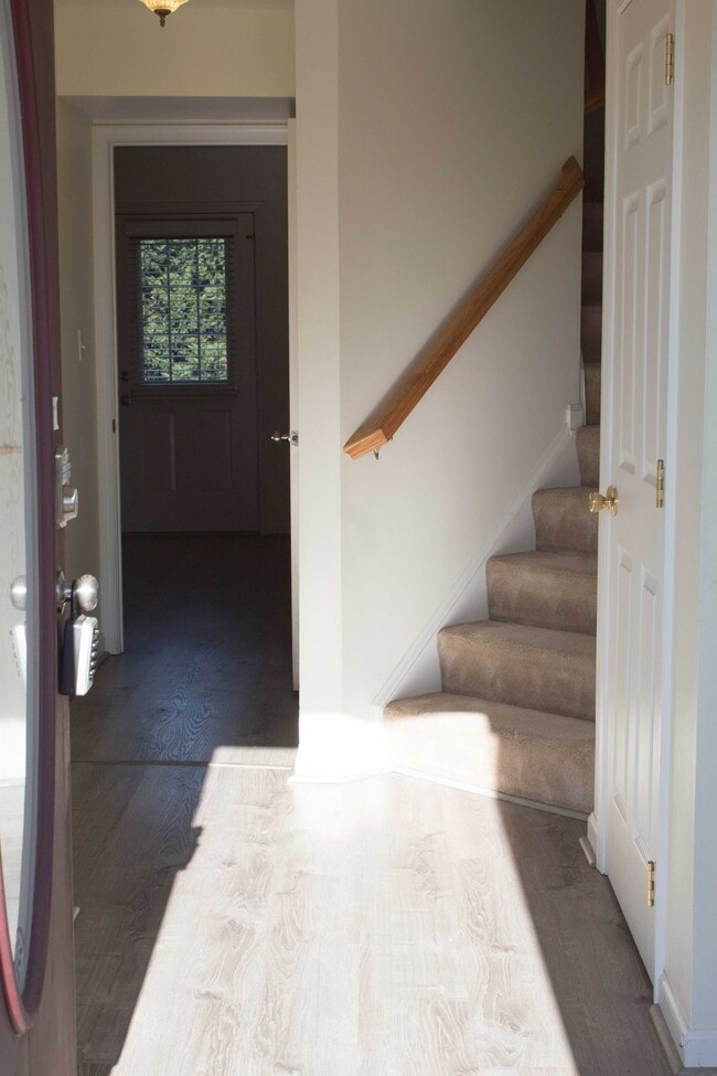 Photo - 480 Thumper Dr