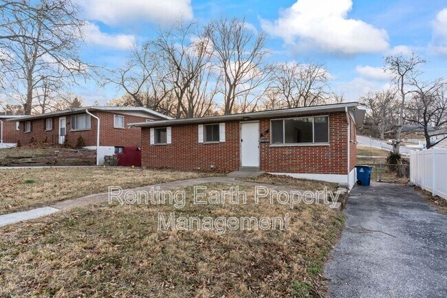 Photo - 801 Thomas Ave