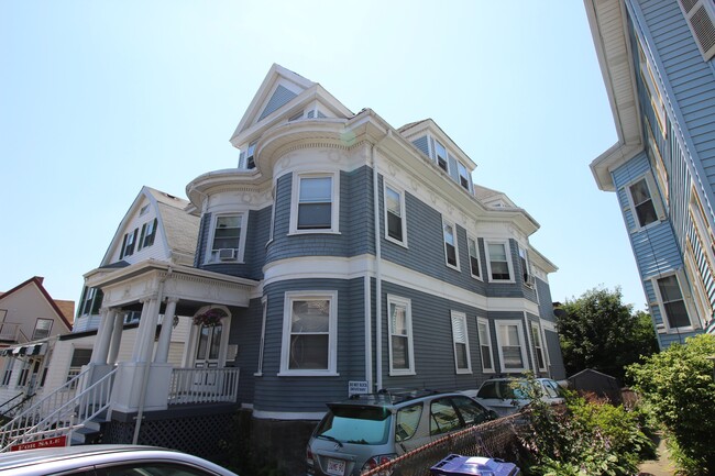 Photo - 14 Magnolia Sq Unidad 3