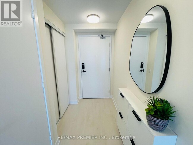 Photo - 3900 Confederation Pkwy Unit 3407