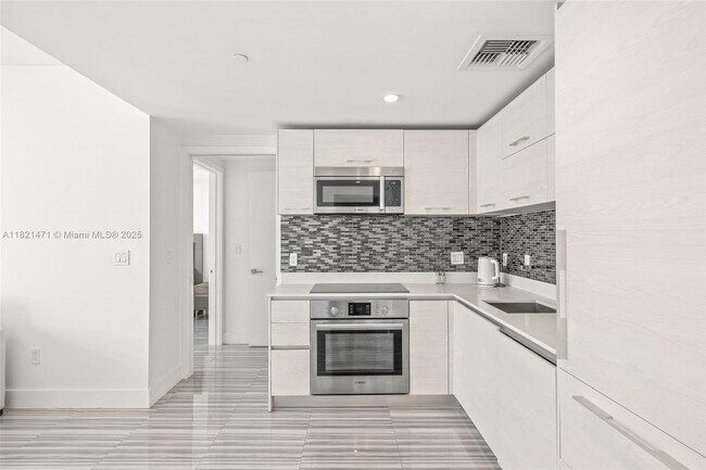 Photo - 1300 S Miami Ave