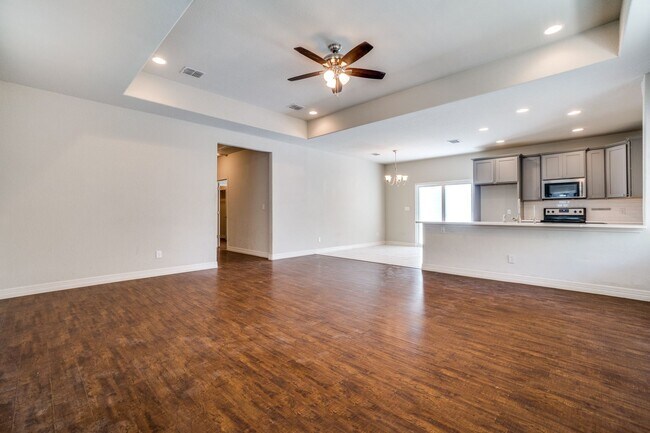 Photo - 3 Bedroom/2 Bath Beacon Hill Subdivision
