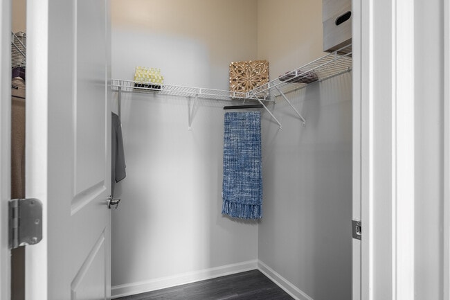 Abberly Crest Apartment Homes