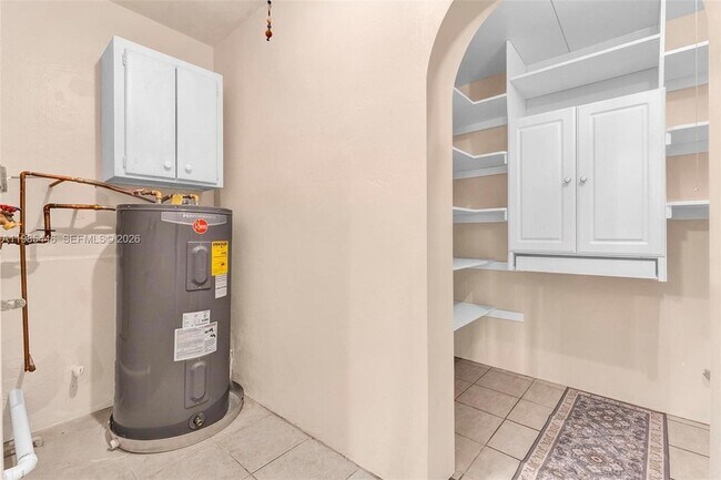 Photo - 211 SE 1st Terrace