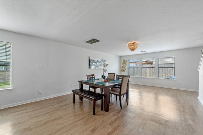 Photo - 17142 Carshalton Ct