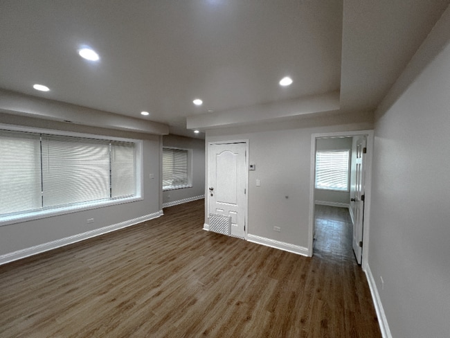 Photo - 8617 S Ashland Ave Unidad - 2B